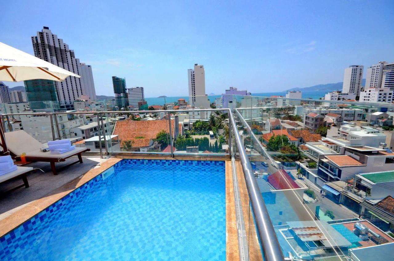 Mega Light Hotel Nha Trang Esterno foto