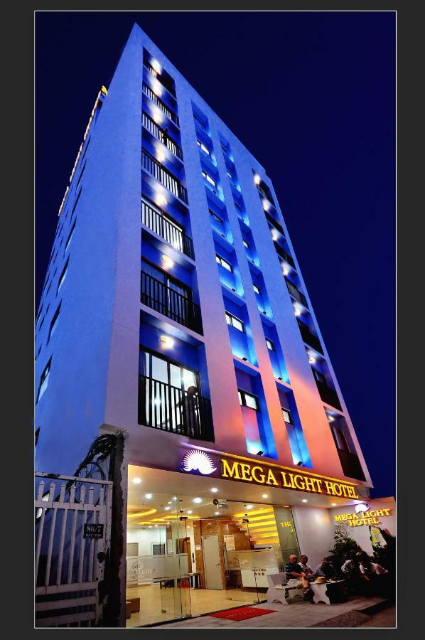 Mega Light Hotel Nha Trang Esterno foto