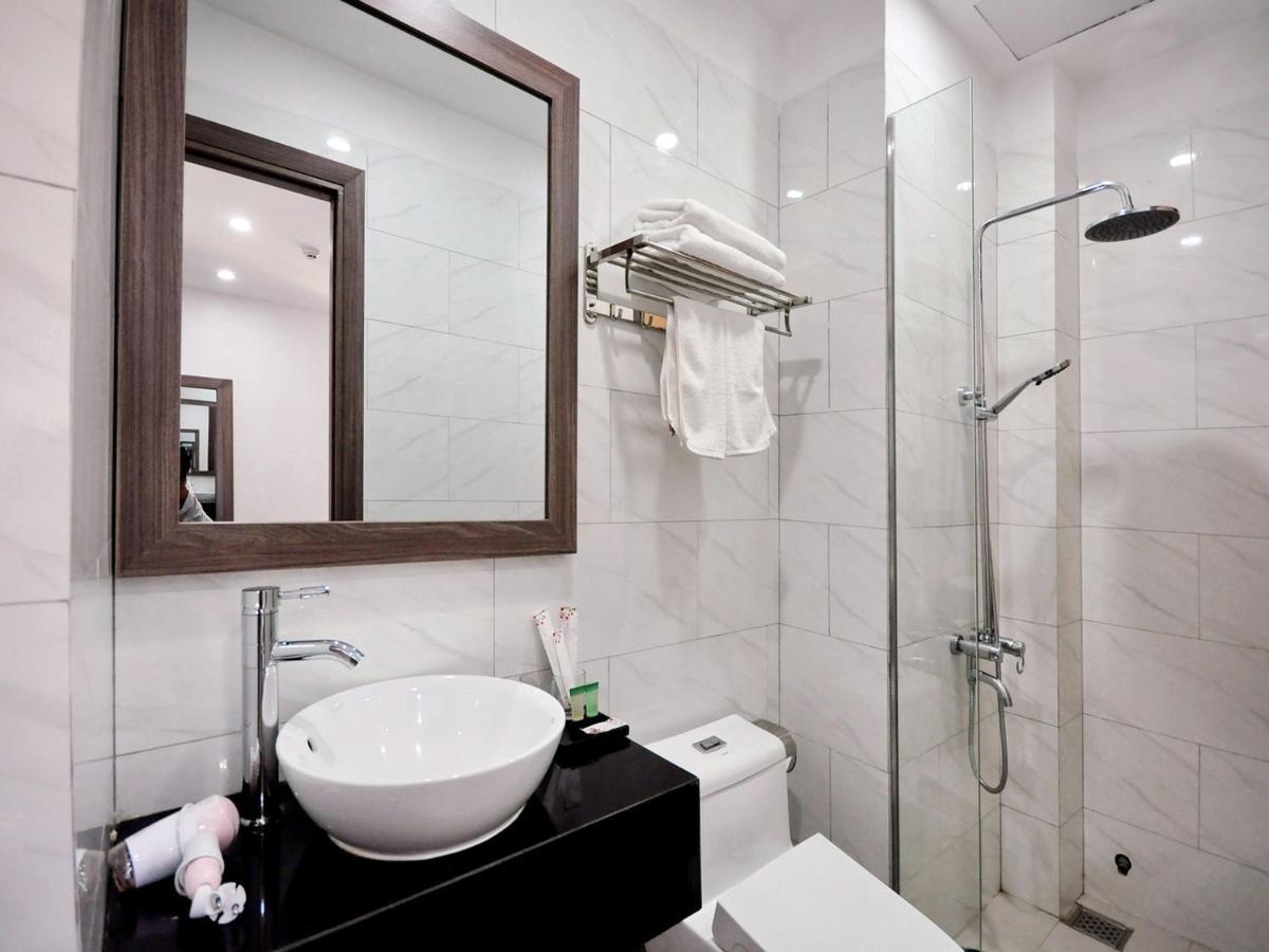 Mega Light Hotel Nha Trang Esterno foto